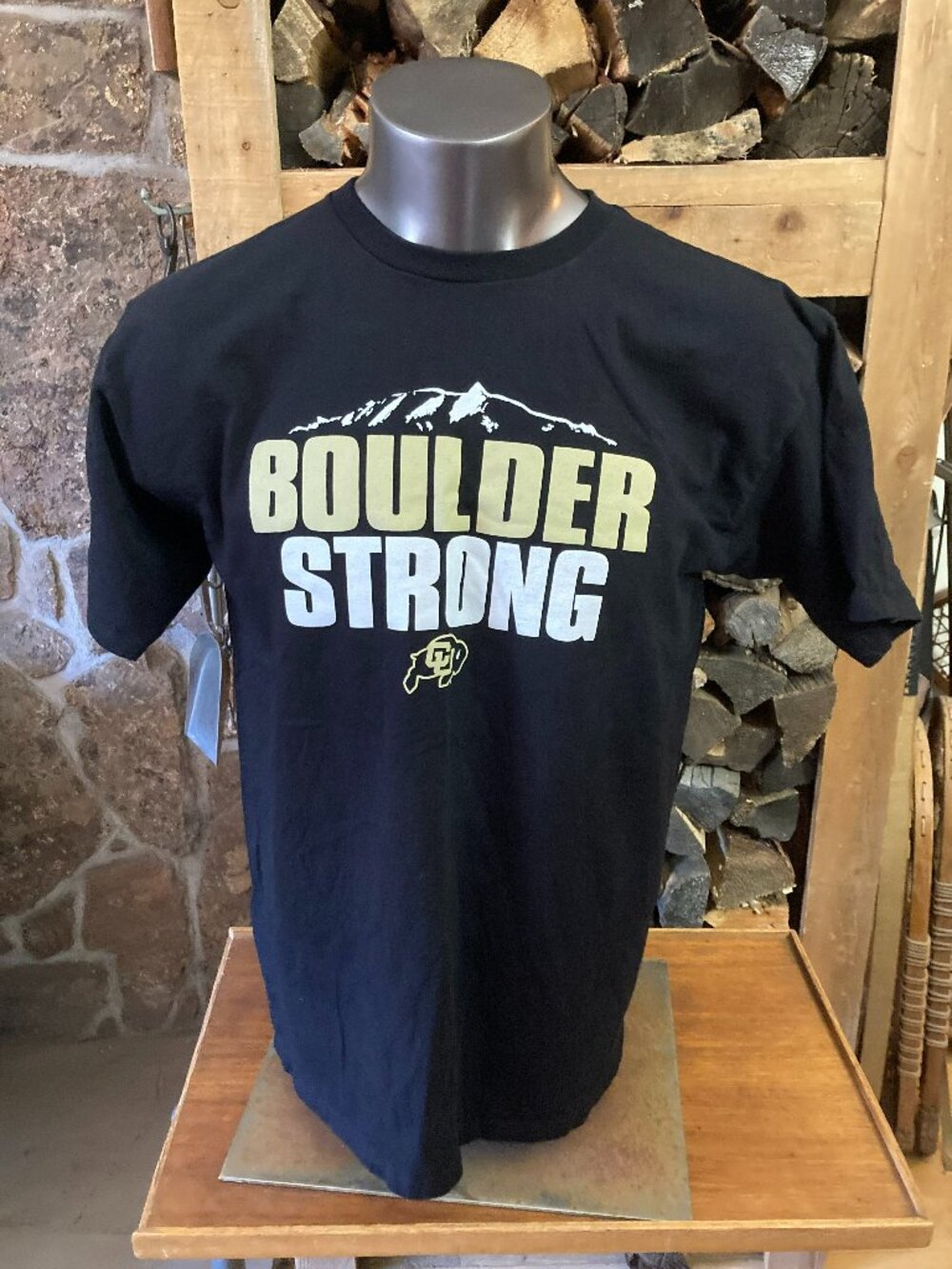 CU The University of Colorado Buffs Boulder Strong shirt tee mens large L proud